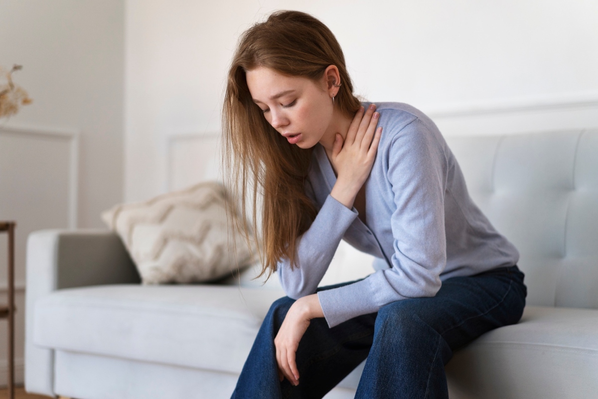 paciente con dolor en el cuello